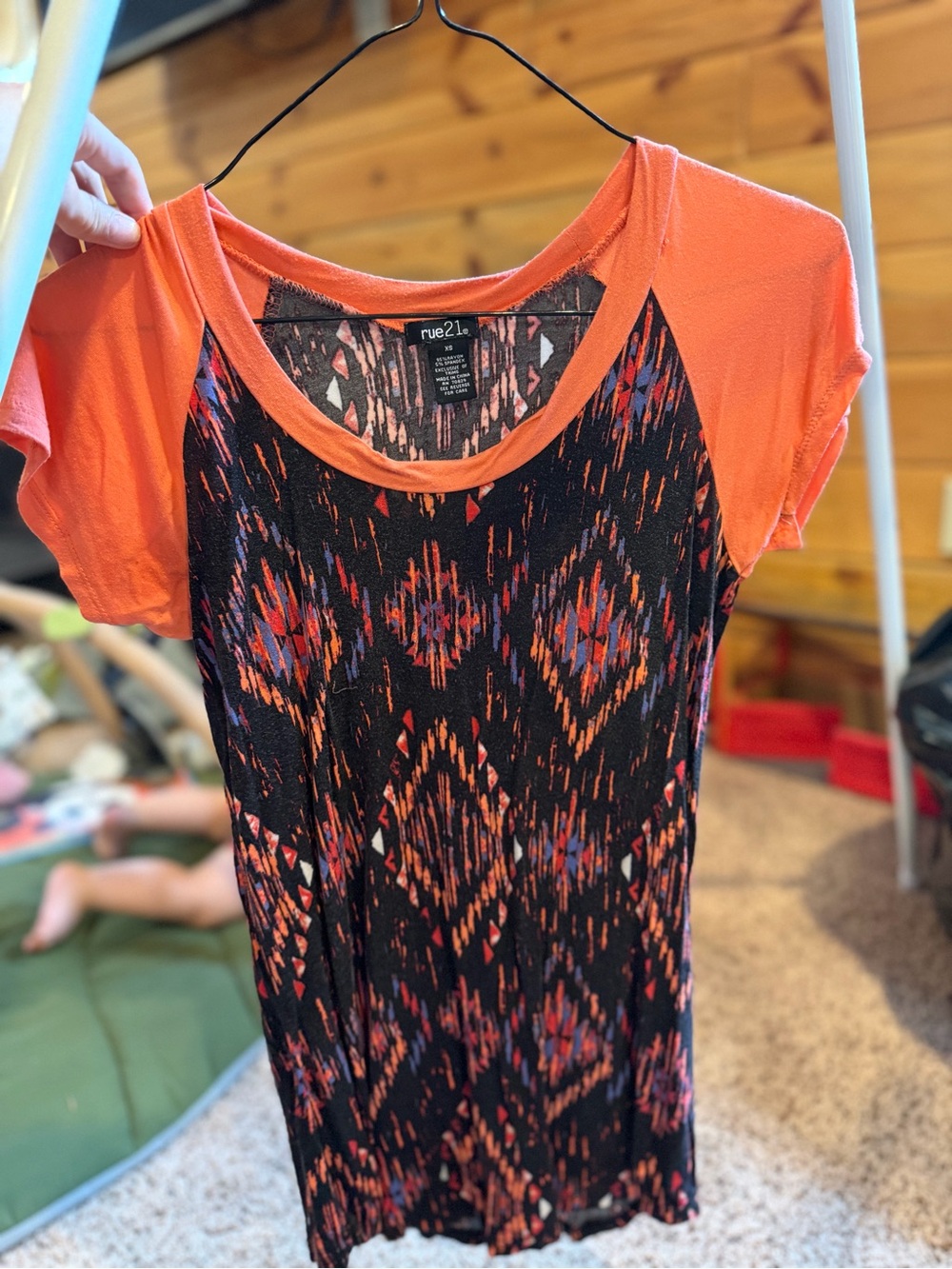 Rue21 Women's Scoop Neck Top